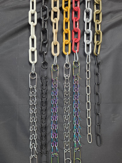 Collar with prong chain